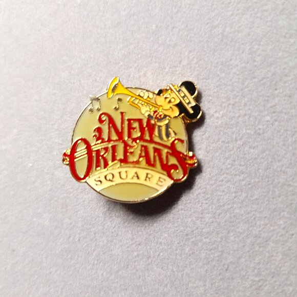 Vintage Disney New Orleans Square Mickey Mouse Pin - Picture 1 of 2